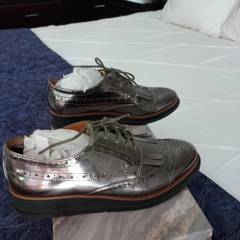 Gently worn Franco Sarto Gunmetal Autumn oxfords, 7.5 - Picture 4 of 10